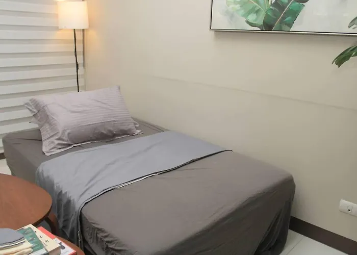 A2j Luxury 1br Near Venice Mall Bgc Taguig Manila