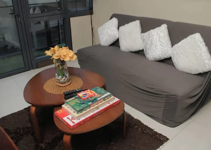 A2j Luxury 1br Near Venice Mall Bgc Taguig Apartment