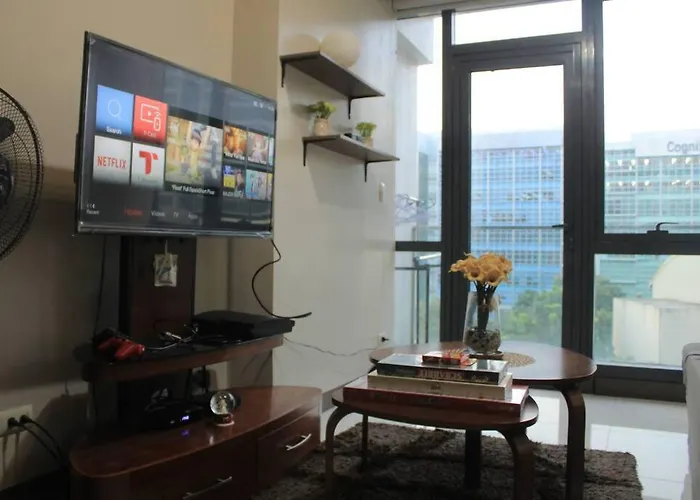 A2j Luxury 1br Near Venice Mall Bgc Taguig *
