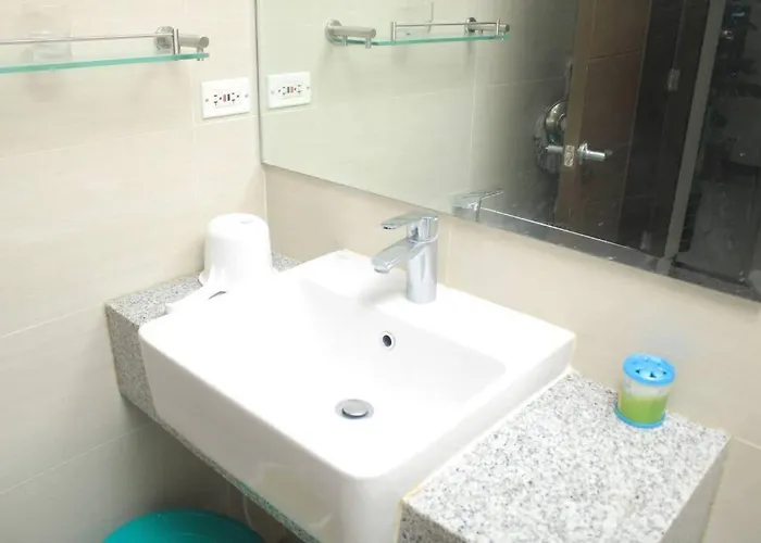 A2j Luxury 1br Near Venice Mall Bgc Taguig Apartment